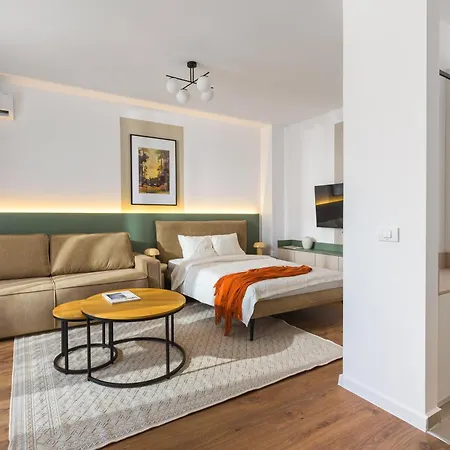 Hubix - Of Mara Apartment