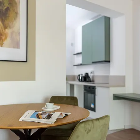 Hubix - Of Mara Apartment