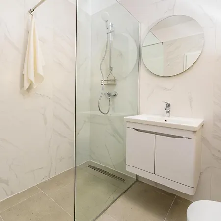 Hubix - Of Mara Apartment *