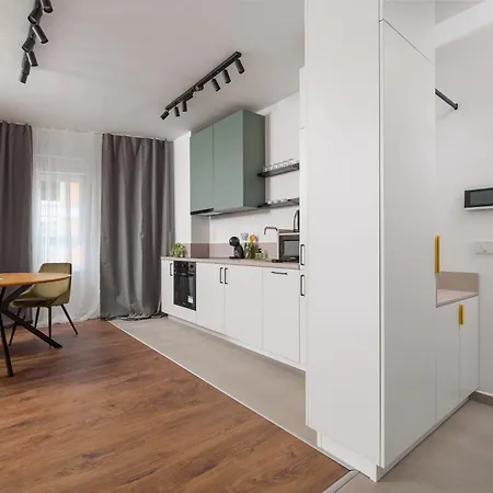 Hubix - Of Mara Apartment *