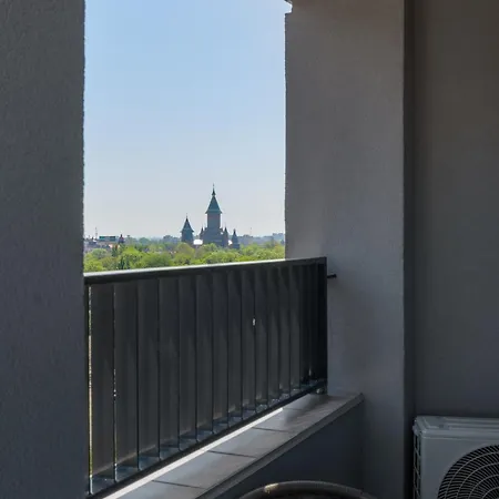 Hubix - Of Mara Apartment